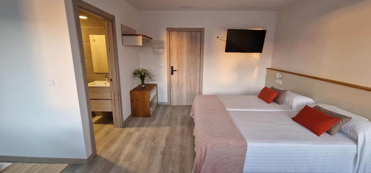 Estudios En Plaza Cabo Da Vila Centro Мухия Экстерьер фото