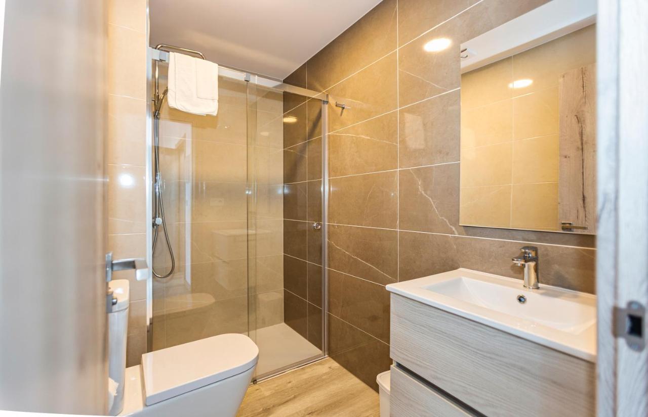Estudios En Plaza Cabo Da Vila Centro Мухия Экстерьер фото