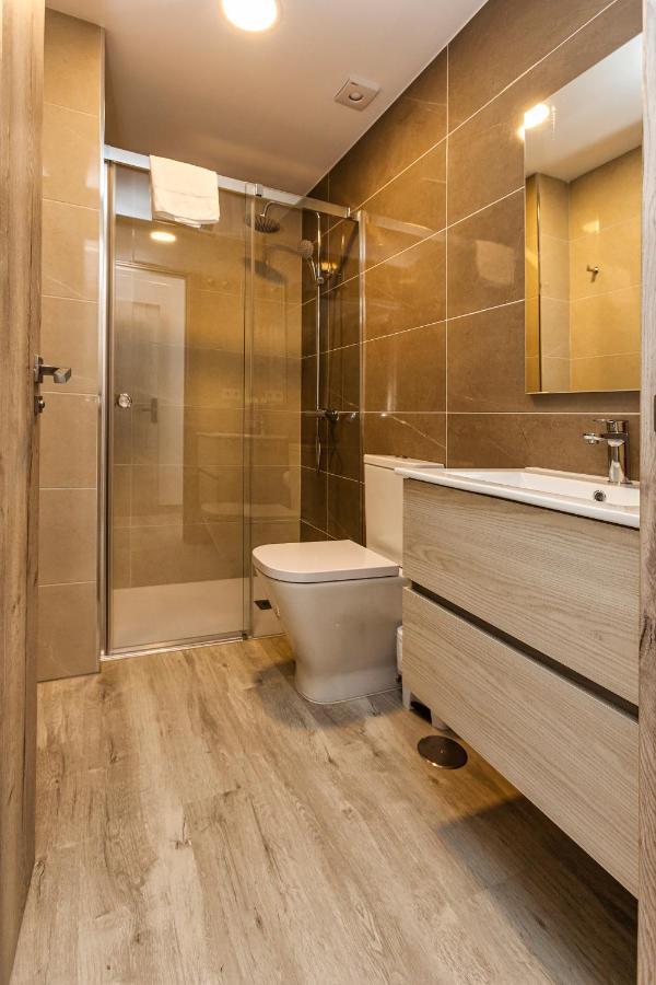 Estudios En Plaza Cabo Da Vila Centro Мухия Экстерьер фото