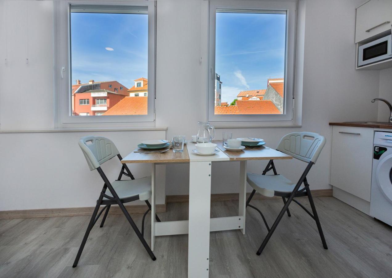 Estudios En Plaza Cabo Da Vila Centro Мухия Экстерьер фото