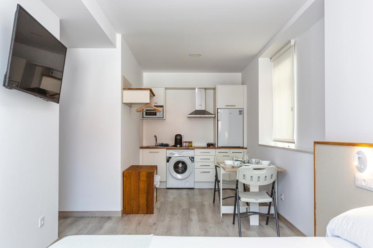 Estudios En Plaza Cabo Da Vila Centro Мухия Экстерьер фото