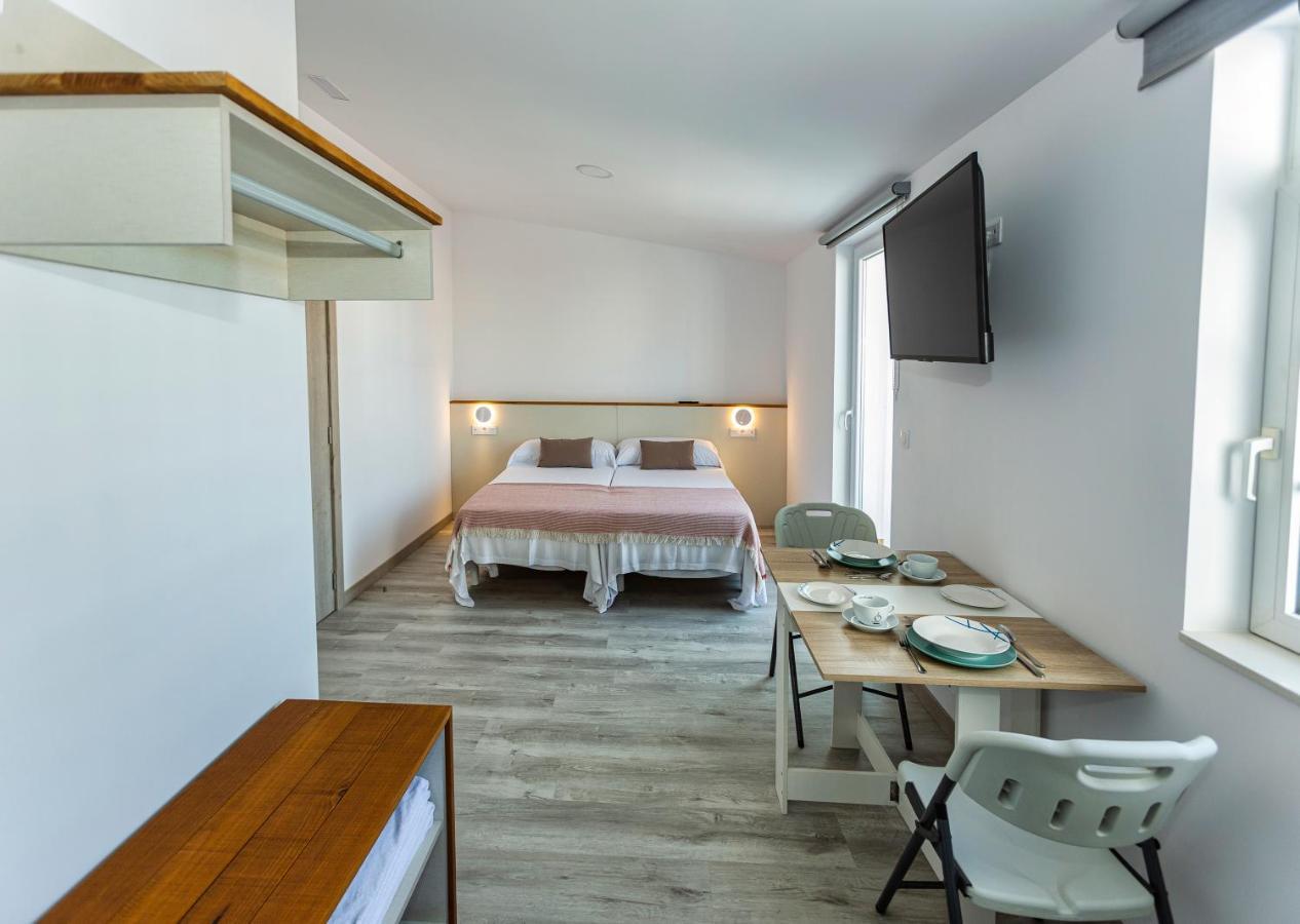 Estudios En Plaza Cabo Da Vila Centro Мухия Экстерьер фото