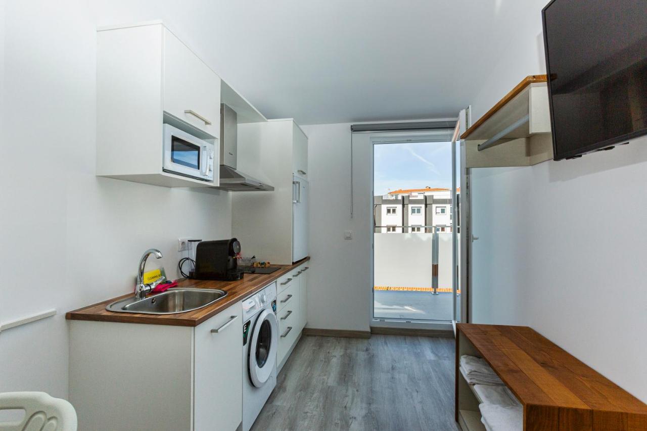 Estudios En Plaza Cabo Da Vila Centro Мухия Экстерьер фото